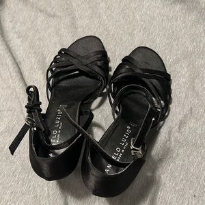 Ballroom dance shoes